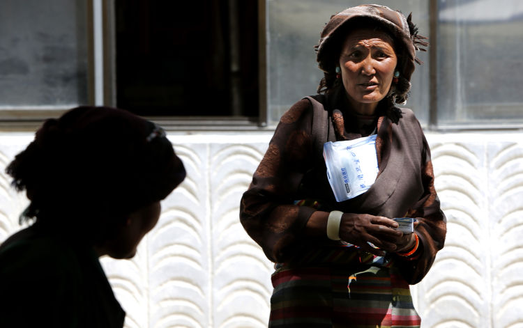 穿越喜马拉雅的守望|系列公益活动在西藏昂仁县日吾其乡举行