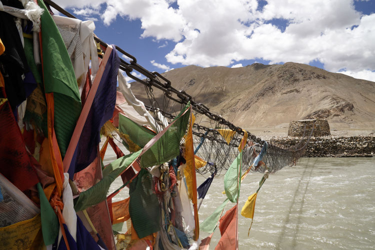 穿越喜马拉雅的守望昂仁县围绕唐东杰布打造文化名片配套项目助力旅游